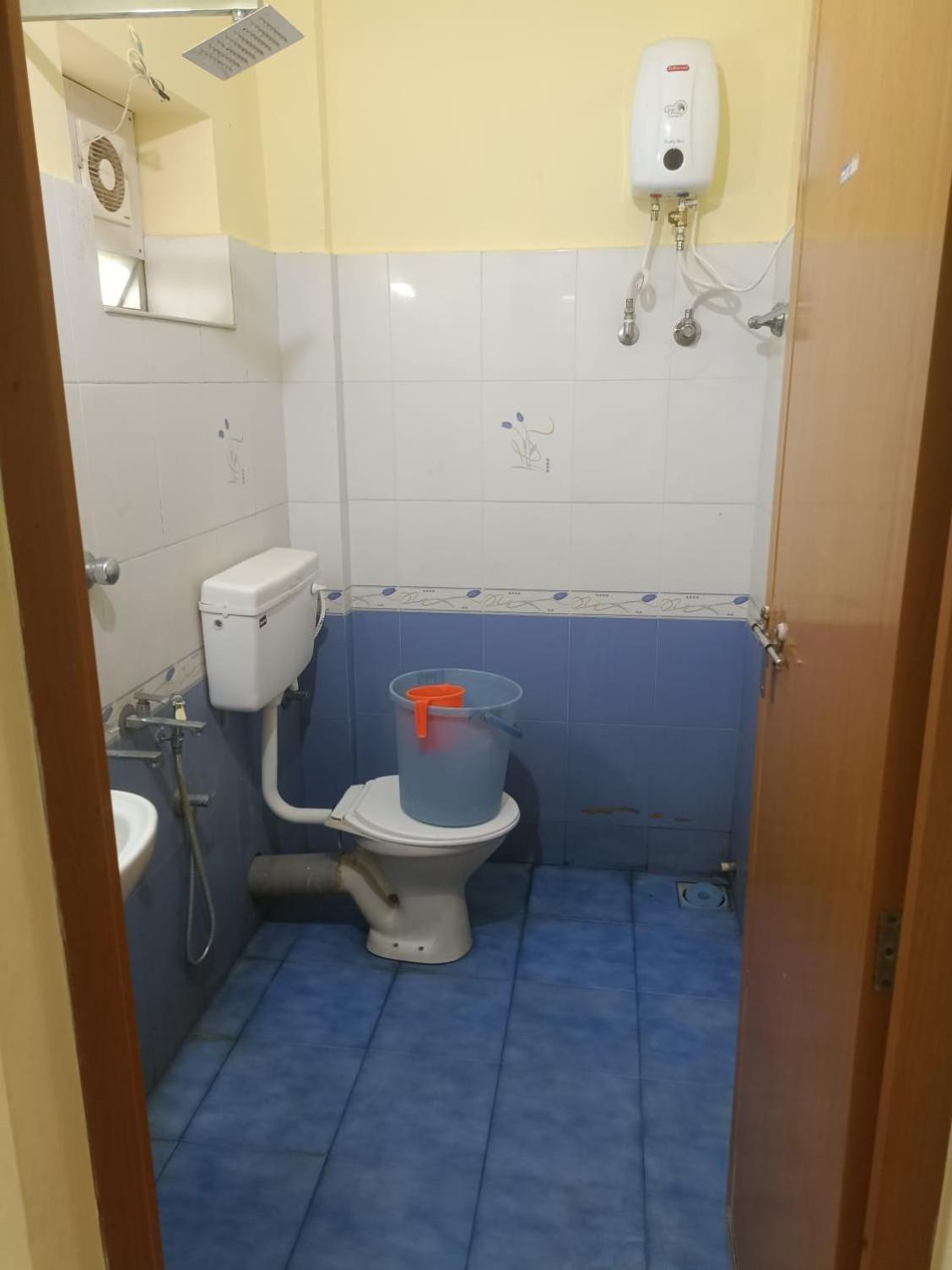 Rajavalsam Guruvāyūr Buitenkant foto